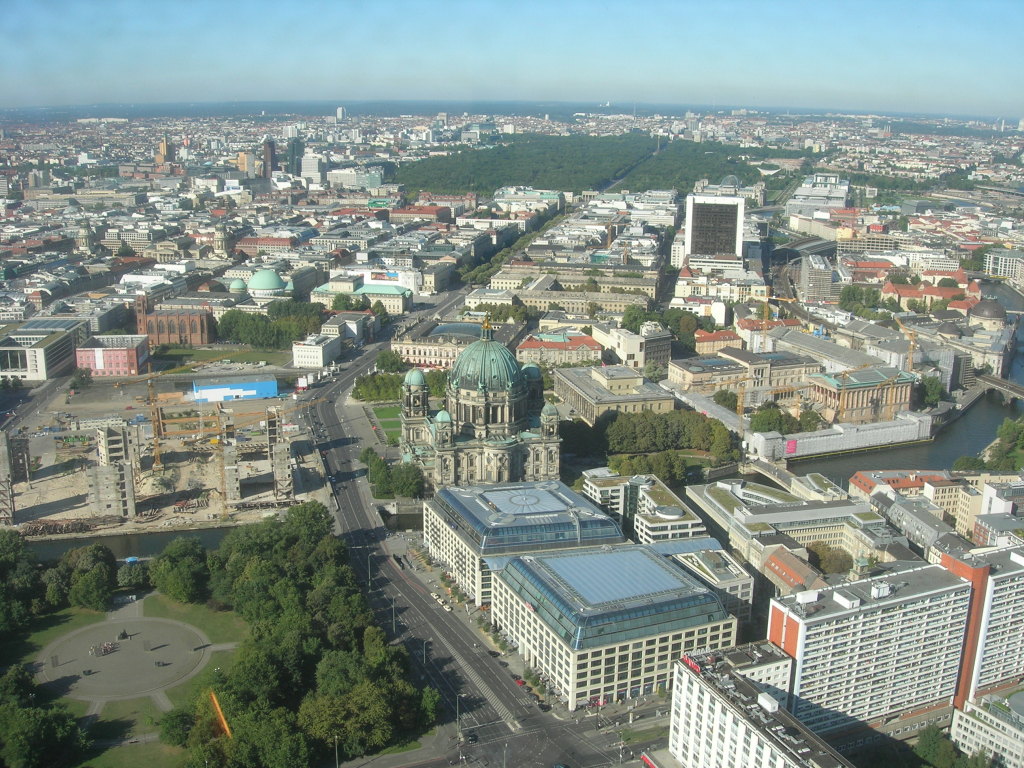 Scaled image 10_unter_den_linden.jpg 